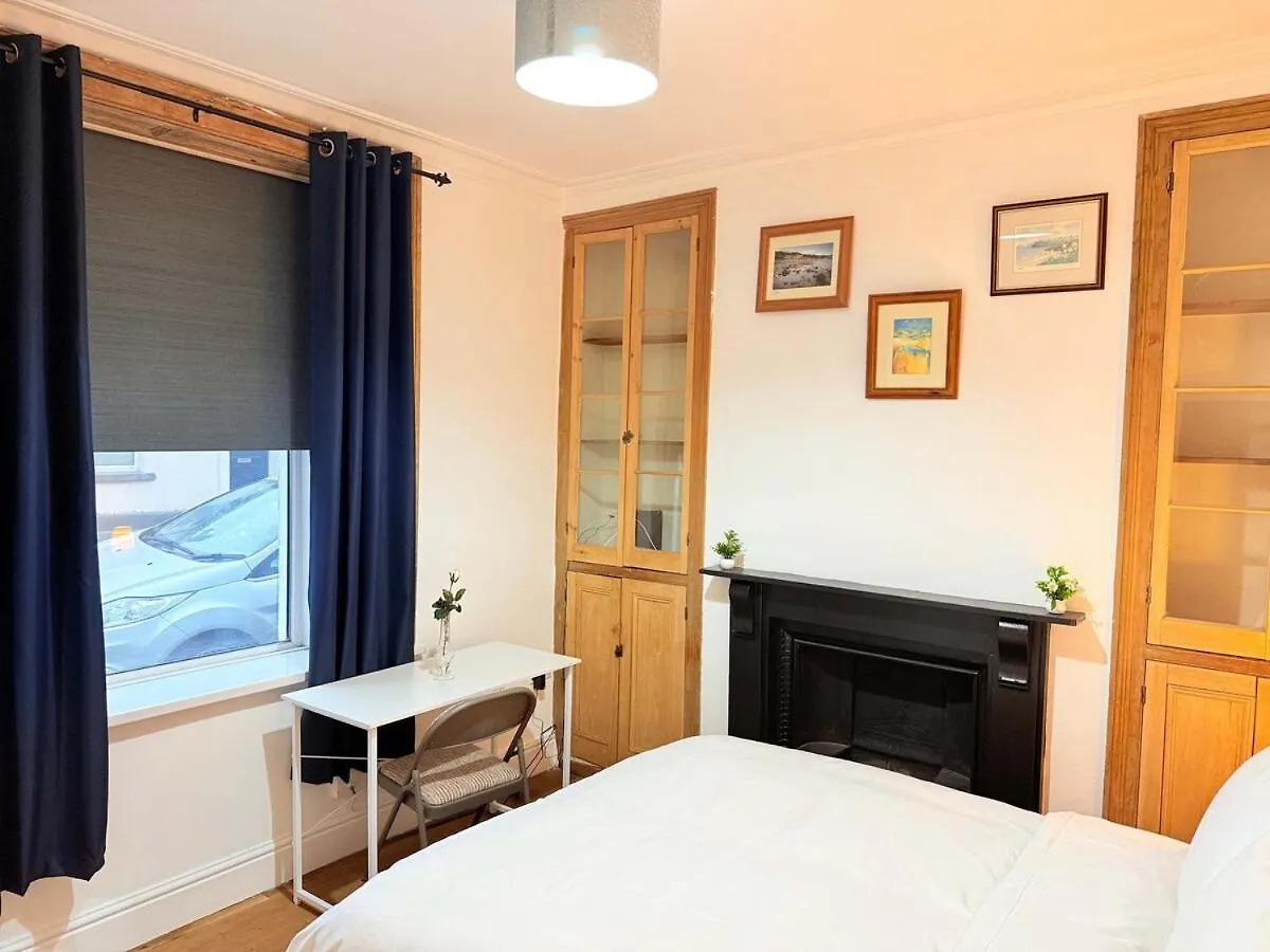 Casa vacanze Spacious 4 Bed Cardiff House Near City Centre With Parking Regno Unito