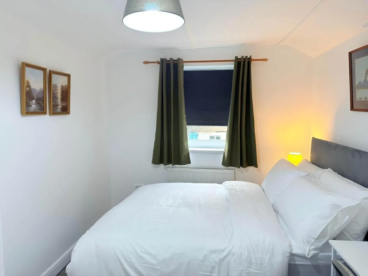 Casa vacanze Spacious 4 Bed Cardiff House Near City Centre With Parking Regno Unito